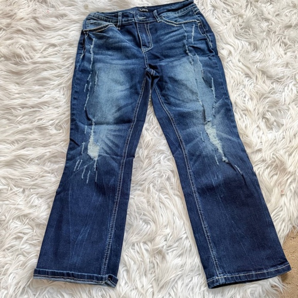 Flamingos stretchy distressed denim Capri jeans size M FG13-16